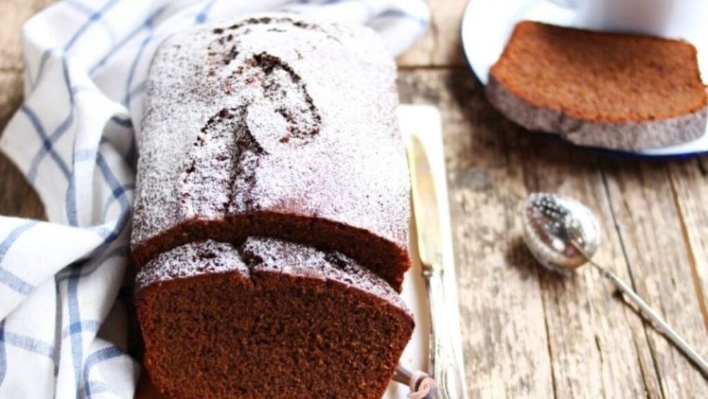 Chec cu aromă de cafea, o variantă de mic dejun care ne introduce în atmosfera de weekend. Merge și ca desert, servit cu o cremă interesantă, de vanilie sau de mascarpone