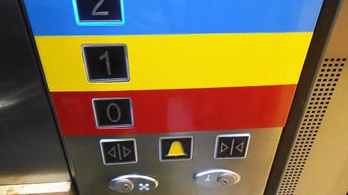 politică și mâncare: publicitarii de stat ai zarzavaturilor și fleicilor din RO