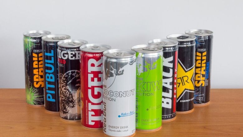 Ce se întâmplă în organism când bei băuturi energizante zilnic. Impactul asupra inimii, somnului și stării de spirit