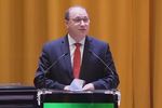 Ministrul Educației, ghicitori despre vaci și cașcaval la Iași / A repetat versurile pentru a obține răspunsul studenților