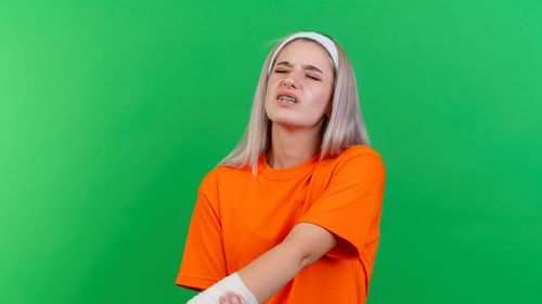 „Nu dietă, ci terapie în farfurie”. Ce este bioingineria culinară și cât contează dieta în regerarea țesutului osos după o fractură