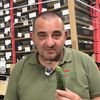 Cum alegi castraveții buni de pe tarabă și de ce se înmoaie la murat. Lucian Dragomir, legumicultor și promotor al producătorilor locali: „Când sunt drepți, înseamnă că au crescut corect”