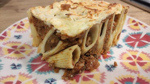 Rețetele Juanitei: Paste gratinate la cuptor cu sos de ragu/ O combinație de paste bolognese și mac and cheese