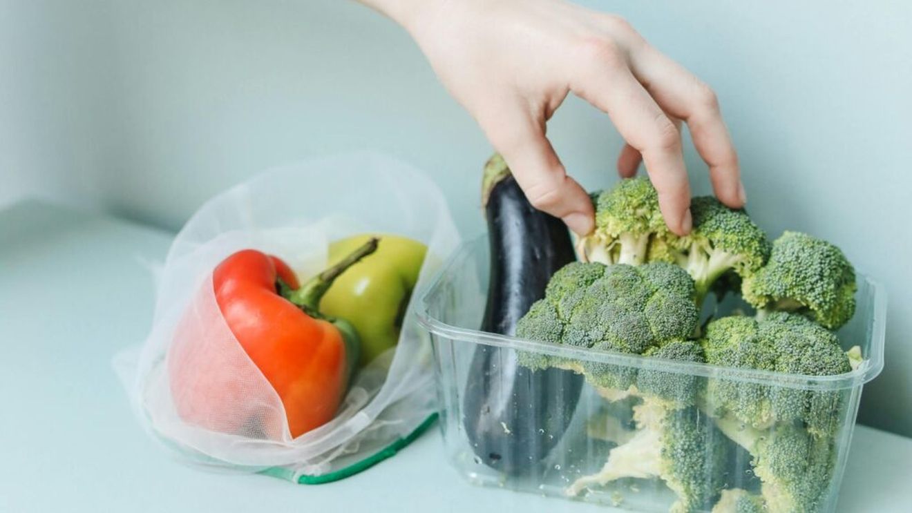 Ce se întâmplă în corpul tău atunci când treci la o dietă vegană?/ Poți trăi mai mult și poți fi ferit de boli cornice, dar iată ce alte beneficii, efecte adverse și schimbări mentale și emoționale mai apar