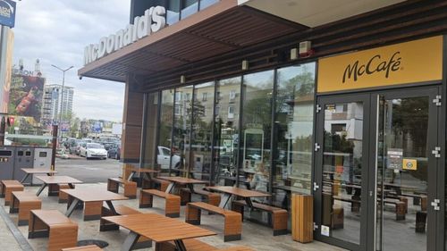 Vânzările McDonald’s din SUA, cea mai mare scădere de la pandemie încoace / Declinul, cauzat de de noile taxe vamale impuse de Trump