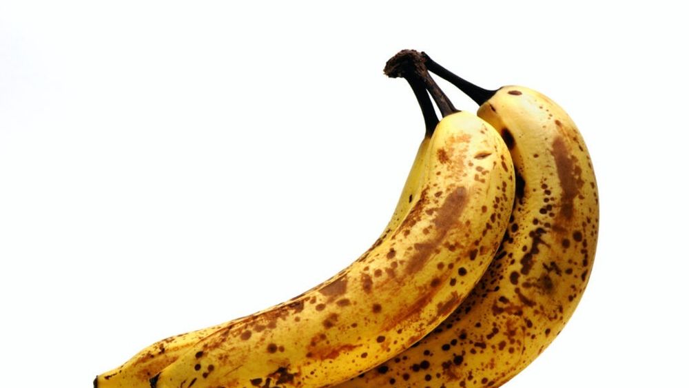 Cum să salvezi fructele care se ofilesc și să eviți risipa / Bananele pătate și merele ofilite nu trebuie aruncate / Ce metode simple am găsit pentru a evita risipa și a mă bucura de gustul lor