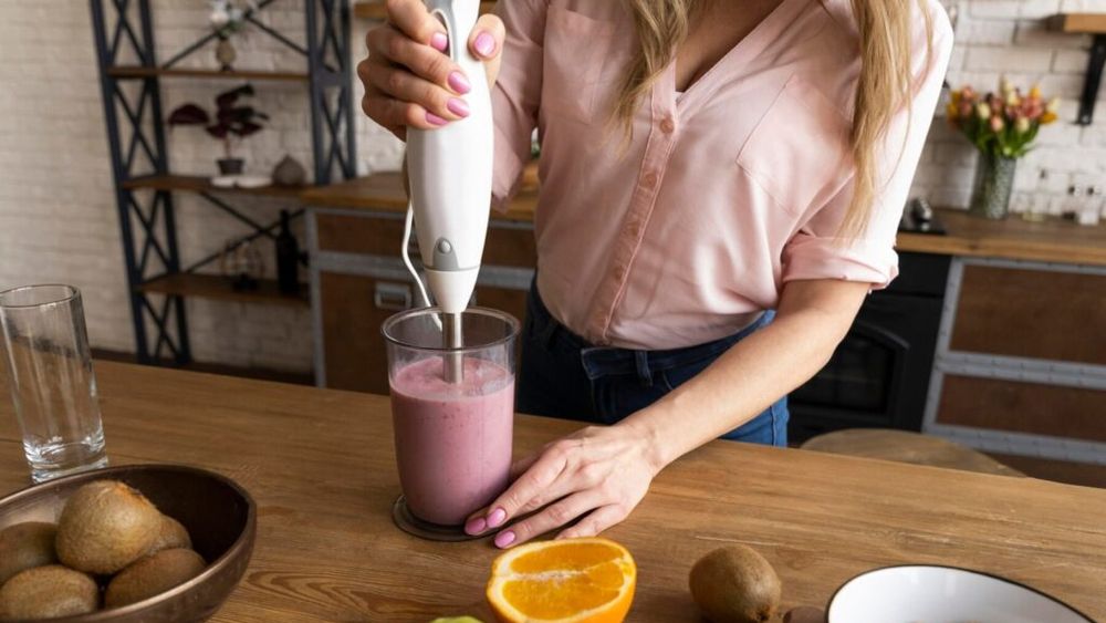 Adevărul despre sucurile de fructe și smoothie-uri: Sunt ele un pericol sau un aliat pentru sănătate?