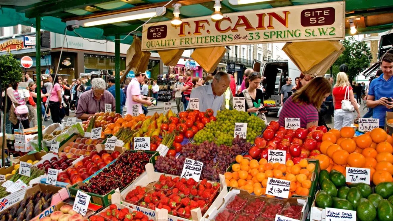 Abundență de fructe și legume timpurii în Marea Britanie, în contextul schimbărilor climatice. Căpșuni, vinete, castraveți, roșii și ardei, disponibile mai devreme în raport cu așteptările