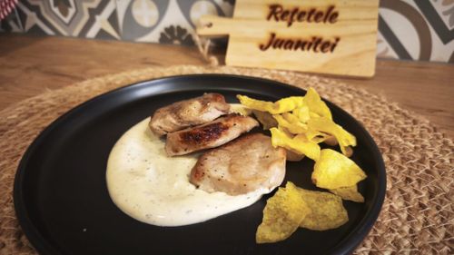 Rețetele Juanitei | Mușchi de porc la friteuza cu aer cald/ Servește-l împreună cu chipsuri de cartofi crocante și un sos de muștar