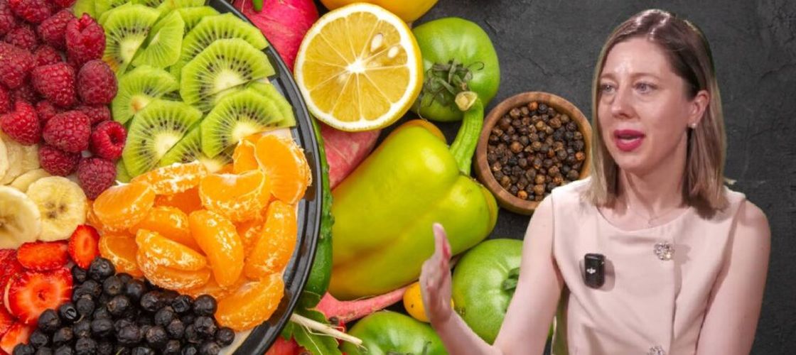 VIDEO | Ce să mănânci pentru dinți și gingii sănătoase / Dr. Mariana Cărămidă: „Alimentele care au o consistență mai crescută ne ajută, prin efectul mecanic, să curățăm suprafața dinților atunci când mestecăm”