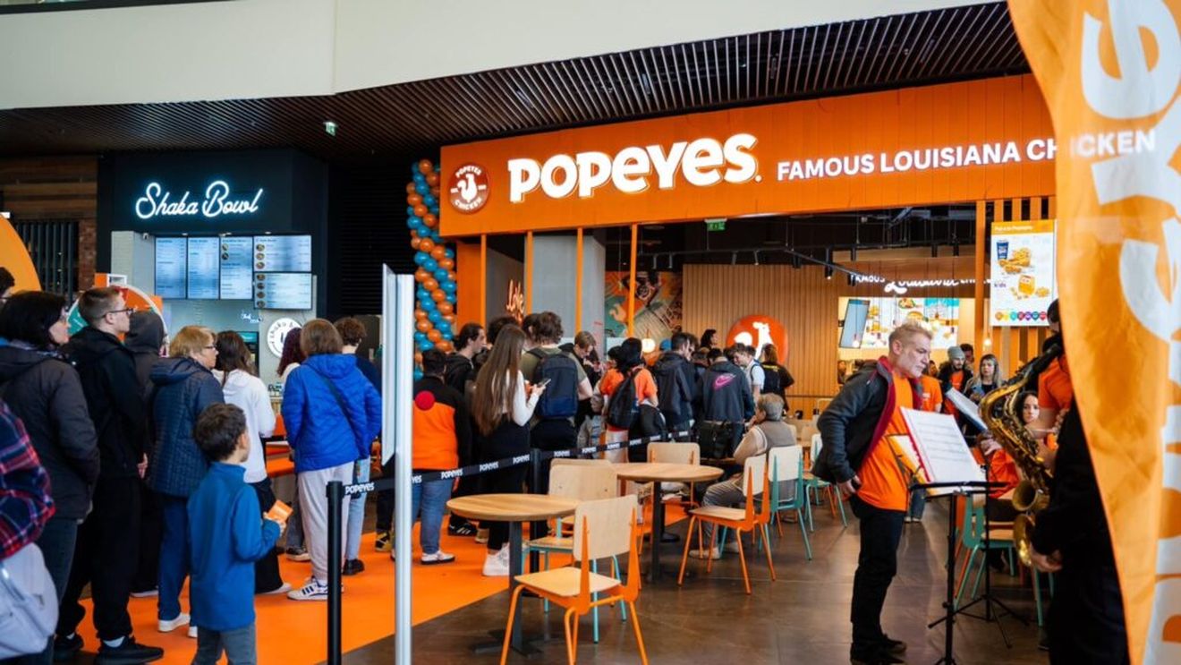 Lanțul american de fast-food Popeyes se extinde în România și deschide un restaurant la Iași