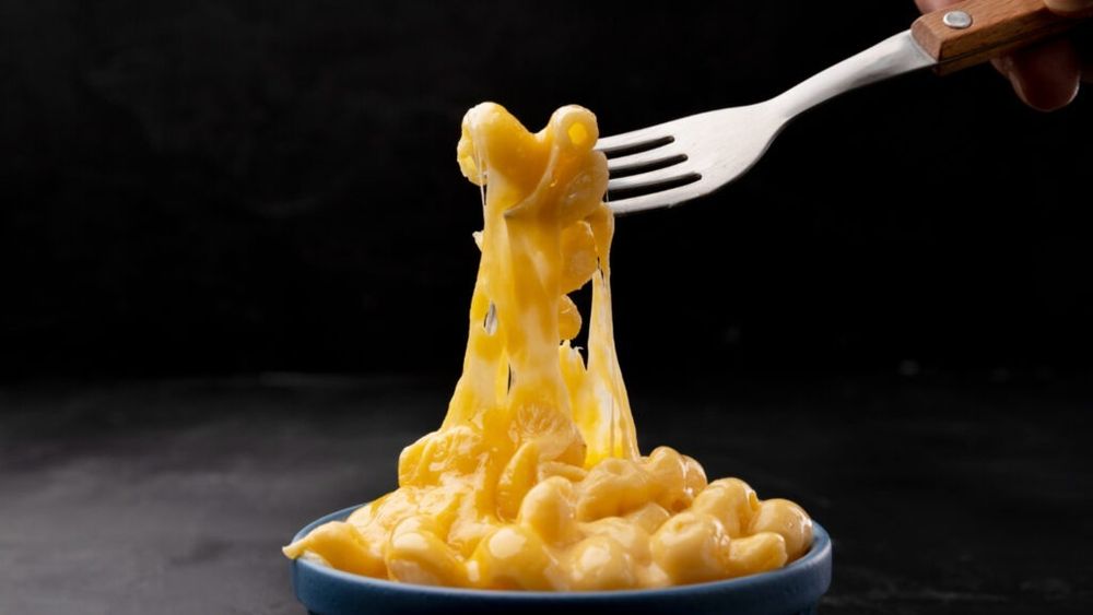 Ingredientul secret pentru un mac and cheese perfect costă aproape nimic / Un celebru autor de cărți de bucate explică de ce face toată diferența