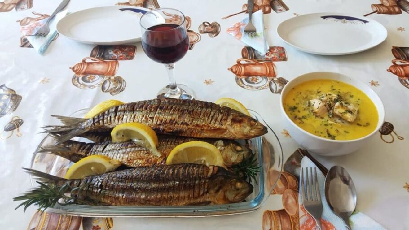 Prânzuri pescărești organizate de pensiuni din județul Tulcea, cu ocazia Paștelui catolic