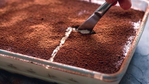 Cum putem prepara un tiramisù mai dietetic și mai proteic, înlocuind mascarpone cu ricotta. Pe 21 martie se sărbătorește World Tiramisù Day