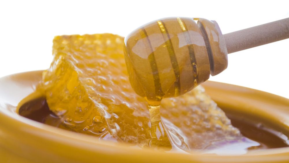 ABC în bucătărie: Cum să păstrezi mierea pentru a-și menține proprietățile intacte / Blatul de bucătărie este cel mai nepotrivit loc