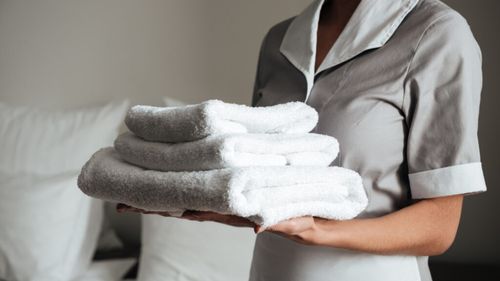 ITM Sibiu a aplicat amenzi de aproape 95.000 lei în domeniul HoReCa / Munca la negru și nerespectarea legii privind securitatea în muncă, cele mai frecvente abateri