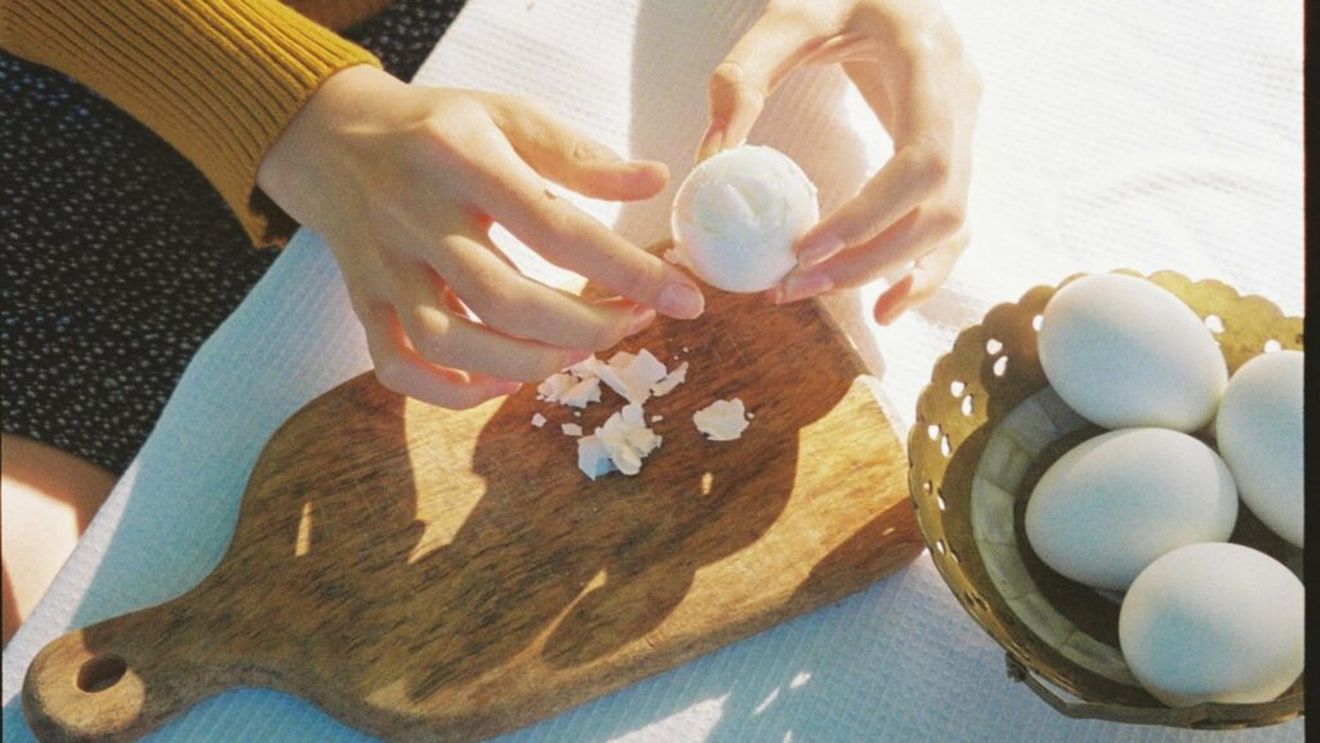 VIDEO | ABC în bucătărie | Cum îți dai seama dacă ouăle sunt prea vechi. Teste simple pe care le poți face acasă