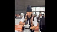 VIDEO | Cum a intrat Chef Vasilică Bejenaru în arena bucătarilor de la Bocuse d’Or / A purtat cu vestă tradițională și căciulă din blană de oaie