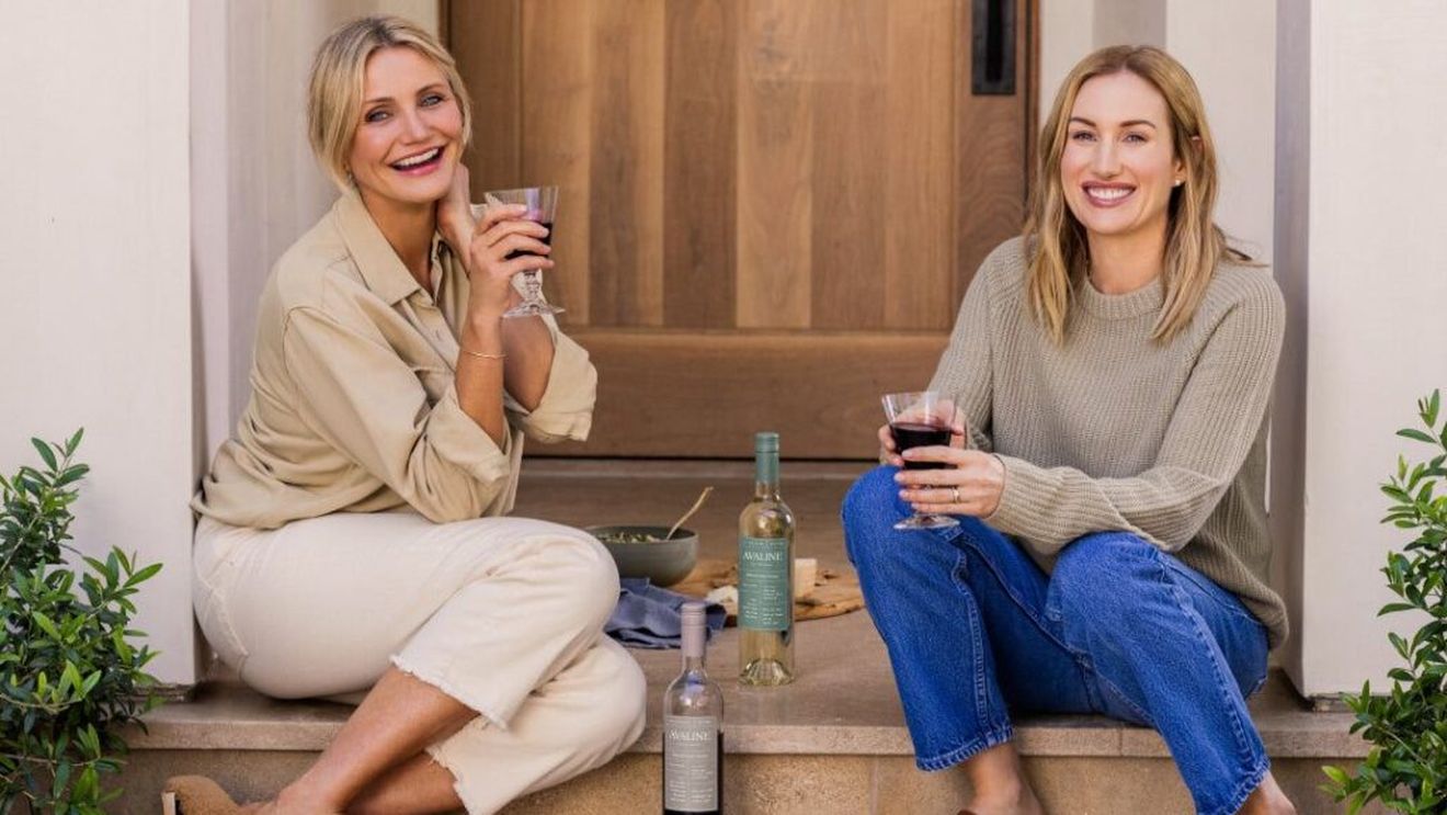 Cameron Diaz a explicat de ce, împreună cu partenera sa de afaceri, a lansat un „vin curat” / Vinul, afacere profitabilă pentru celebrități