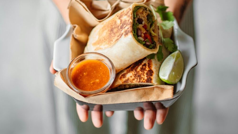 Burrito este un preparat delicios, plin de vitamine, minerale și proteine/ Este un mic dejun perfect dacă ai grijă că nu fie foarte caloric și plin de sodiu, pentru a nu-ți afecta greutatea și inima