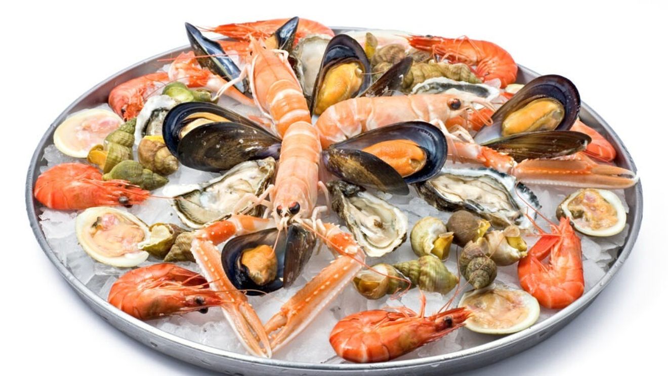 Cum să cureți corect scoicile și să economisești bani / Ghidul esențial pentru prospețime și gust, fără cheltuieli suplimentare