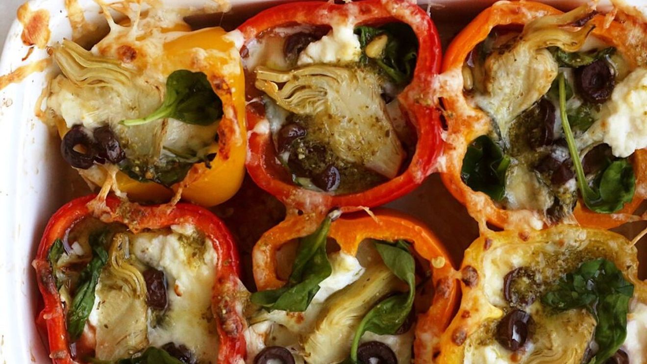 Ardei umpluți altfel/Fără carne, dar cu ingrediente bogate în nutrienți