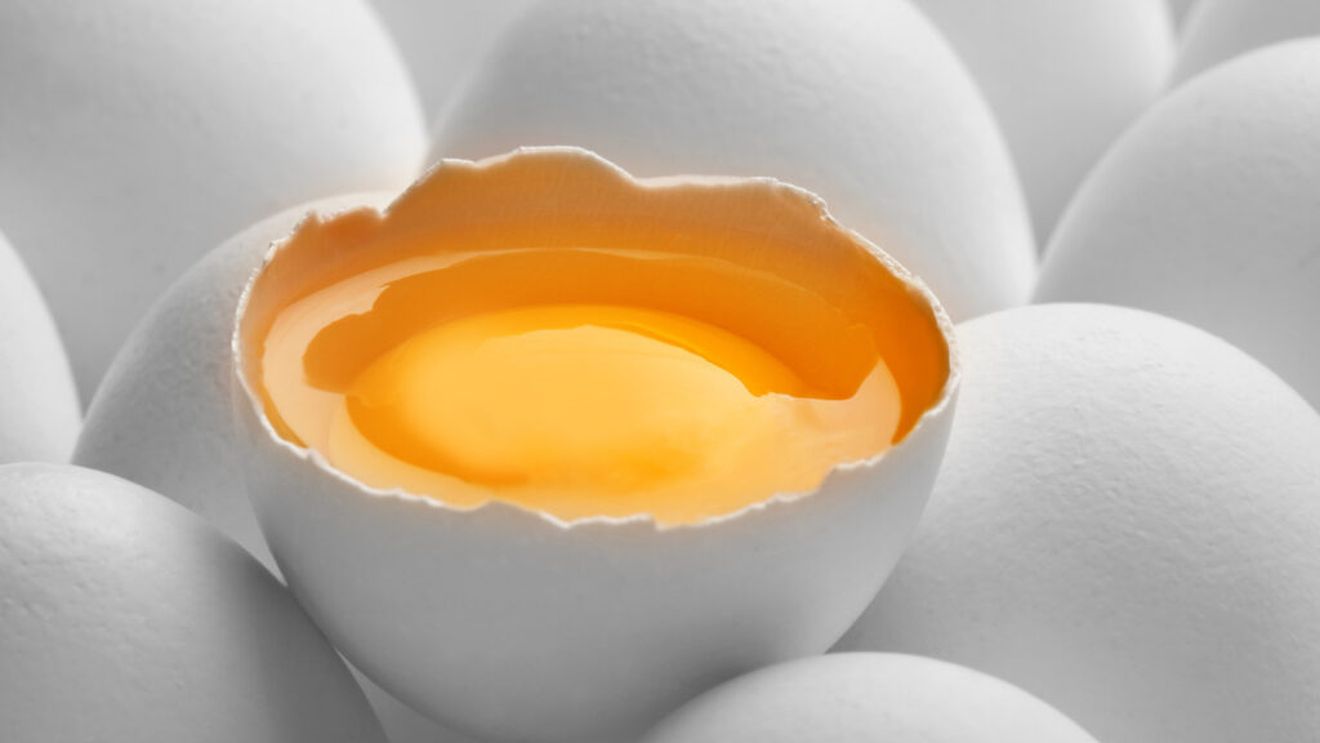 Ce riști, dacă mănânci ouă crude/Specialiștii enumeră o serie de riscuri pentru sănătate