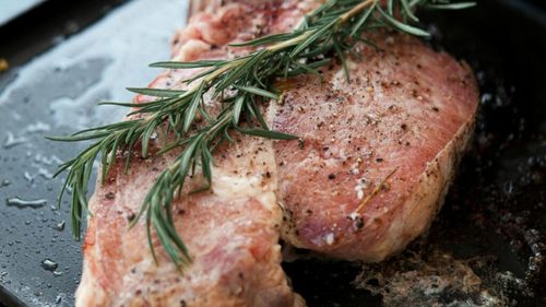 Analiza industriei porcului, săptămâna 32: Cum începe un nou ciclu de conspirație / Noi focare de pestă porcină africană în România / Lecția spaniolă - Dr. Abraham