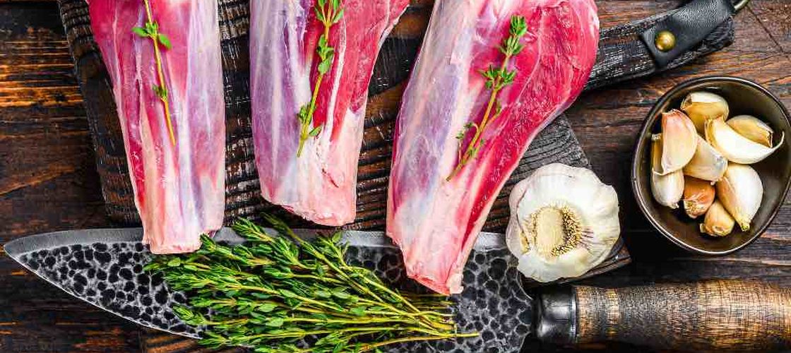 Carnea de ied și cea de iepure, alternative pentru carnea de miel pe masa de Paște / Fermier: „Sunt cereri făcute încă de anul trecut pentru iezii de anul acesta”