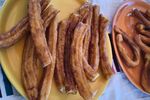 VIDEO FOTO | Street food-ul spaniol care seamănă cu gogoșile românești/ Despre churros sau porras pe care le poți cumpăra la colț de stradă 