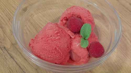 Rețetele Juanitei: Înghețată de fructe făcută la blender în 5 minute