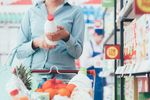 Greșelile care îți golesc portofelul la supermarket. Ce obiceiuri te ajută să economisești la fiecare cumpărătură