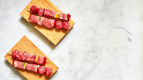 Zece lucruri uimitoare care se întâmplă în corpul tău dacă nu mai consumi carne roșie/Vei slăbi, vei scăpa de balonare, colesterolul și riscul de cancer se vor reduce, iar stare ta de sănătate generală se va îmbunătăți