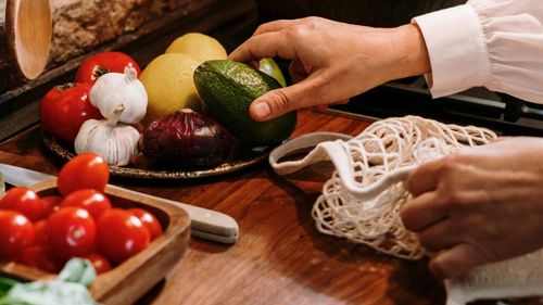 Cercetătorii britanici au comparat alimentele bio și cele convenționale: Ce diferențe au găsit la gust și nutrienți