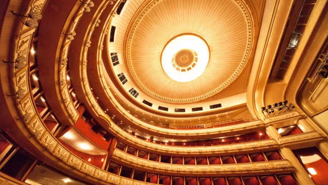 Miros neplăcut de brânză la Opera din Viena. Care a fost motivul