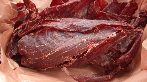 Tot ce trebuie să știi despre gustările de tip „Jerky” / Sunt o sursă excelentă de proteine și au un conținut scăzut de carbohidrați, afirmă nutriționistul Tania Fântână