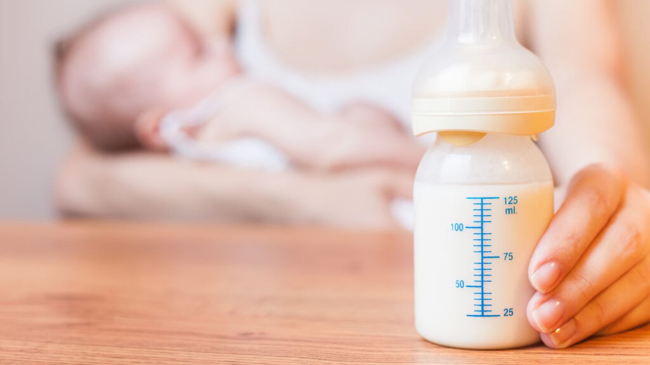 Laptele matern al mamelor vegane poate avea lipsuri esențiale / Specialiștii dezvăluie ce nutrienți critici pentru dezvoltarea bebelușului pot lipsi