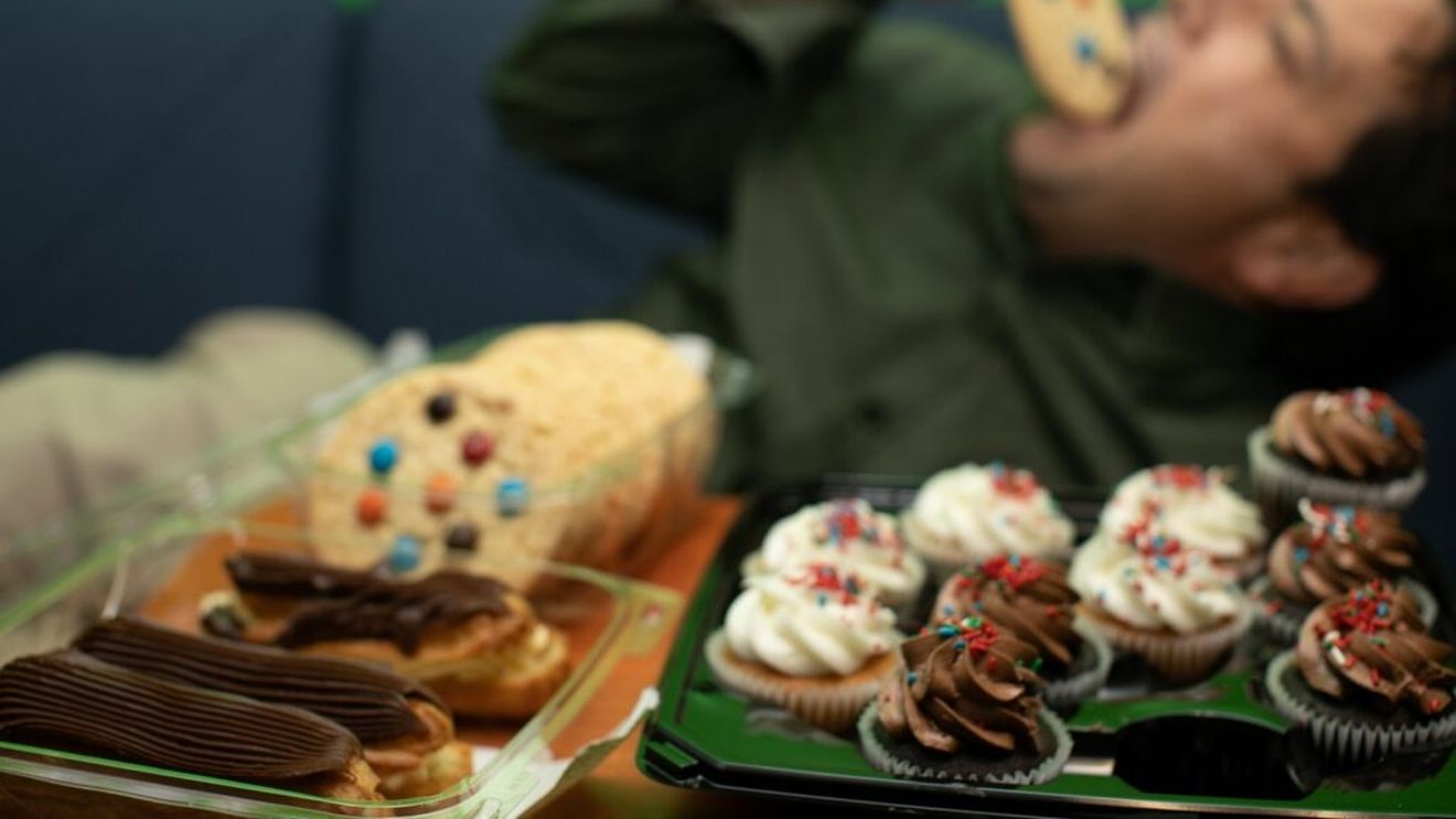 Medic: Am transformat sărbătoarea sufletului în sărbătoarea burţii / Normal e să mănânci pentru cât şi cum alergi, noi nu mai alergăm