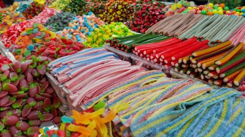 Renunțarea la coloranții alimentari ar putea fi principala țintă în campania de reducere a bolilor cronice și a problemelor neurocomportamentale din Statele Unite