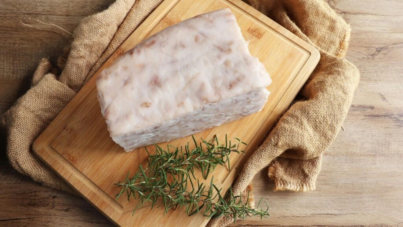 Untura este mai sănătoasă decât untul? Un dietetician afirmă că da/ Untura are mai puține grăsimi saturate și este o sursă de vitamina D