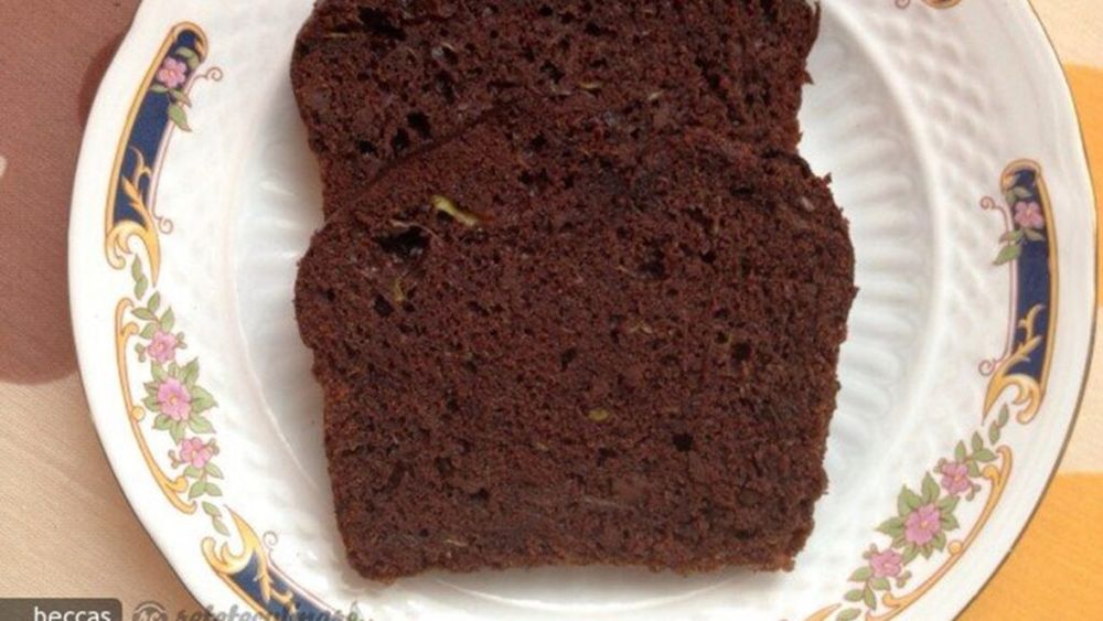 Desertul de duminică: Chec cu dovlecei și cacao, rețetă ca la mama acasă