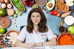 INTERVIU | „Ficatul nu are nevoie de cure de sucuri pentru a fi «detoxifiat»” / Mituri despre alimentație care pot face mai mult rău decât bine / Alexandra Alexandru, dietetician nutriționist, explică ce greșeli fac pacienții