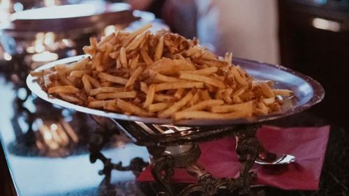 VIDEO | La Milano s-a deschis un restaurant care vinde un singur fel de mâncare / Ce conține farfuria 