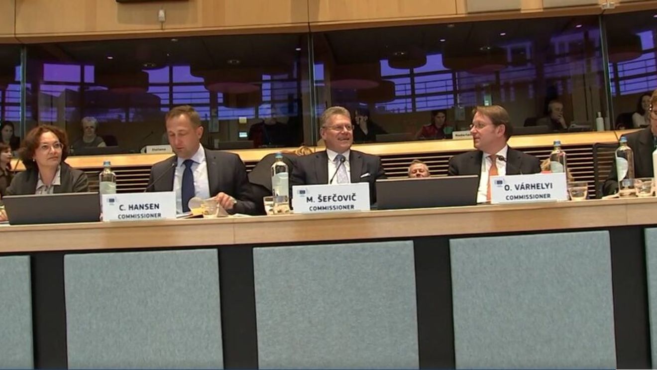 Reuniunea miniștrilor Agriculturii din țările membre ale UE (Bruxelles) | Fonduri mai mari pentru fermieri și noi reglementări: siguranța alimentelor devine mai importantă/ Mercosur mai așteaptă