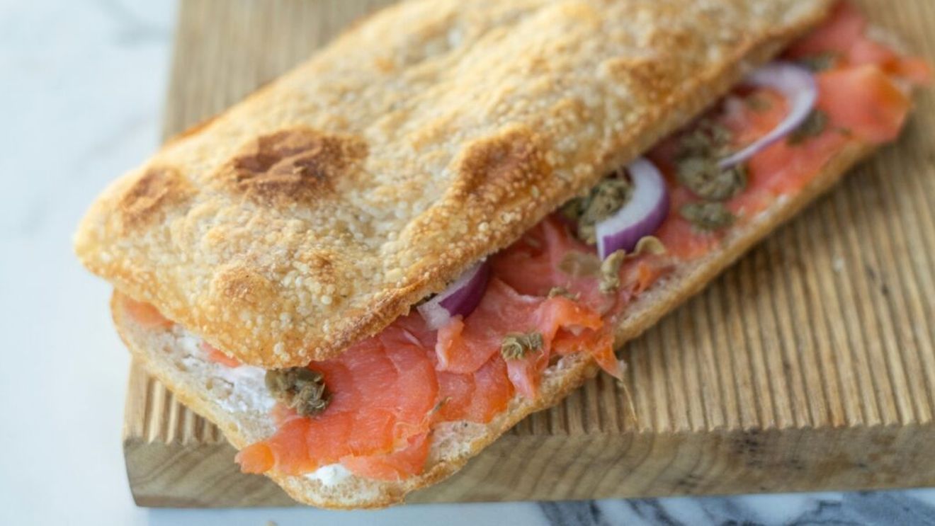 Ce este dieta Golo? Marketing sau sănătate? /Un meniu la modă printre americani, bazat pe reducerea aportului caloric, dar și administrarea unui supliment pe care îl poți cumpăra de la creatorii dietei, promite slăbire și vindecarea unor boli cronice