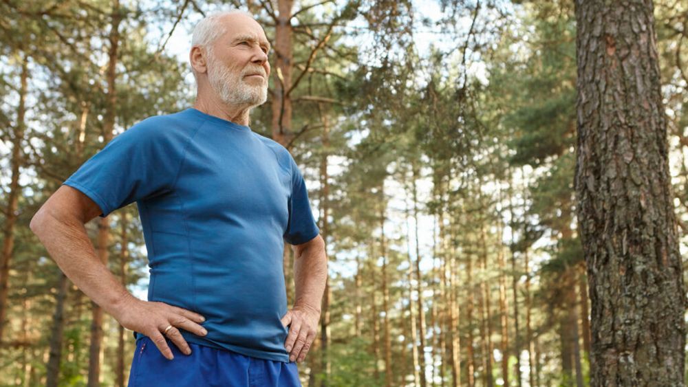 De ce balonarea devine mai frecventă după 50 de ani / Ce recomandă experții pentru un abdomen mai „ușor” dimineața
