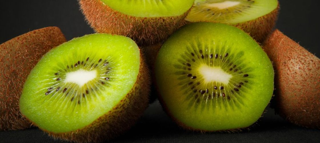 Fructul pe care specialiștii îl recomandă de două ori pe zi / Ar putea reduce riscul de cancer de colon și ajută la reglarea glicemiei