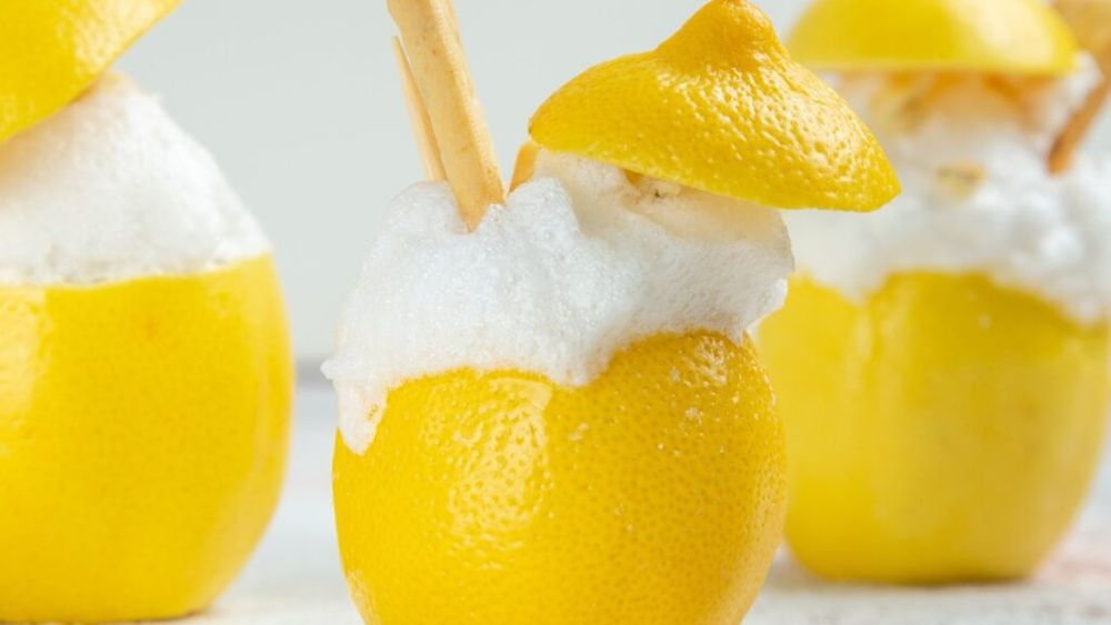 Cu ce ne mai răcorim vara. Sorbetto de lămâie, efect de fresh, cu puține calorii. Cum îl putem prepara acasă fără aparat