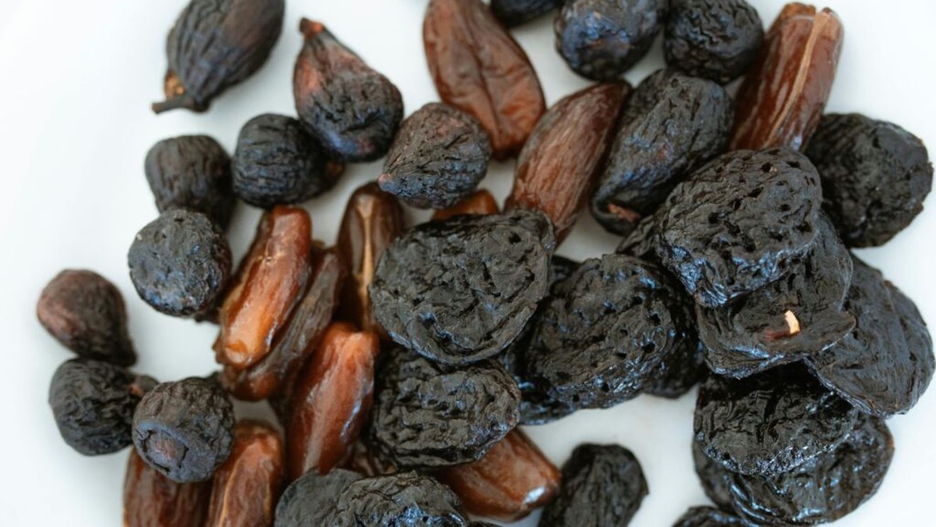 Cea mai sănătoasă și naturală metodă pentru a înlocui zahărul și îndulcitorii/ Specialiștii în nutriție recomandă îndulcirea cu fructe proaspete și uscate, ieftine și la îndemâna oricui