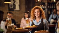 Restaurantele din Italia caută peste 6.000 de angajați / Meseria plătită cu 2.250 de euro net pe lună